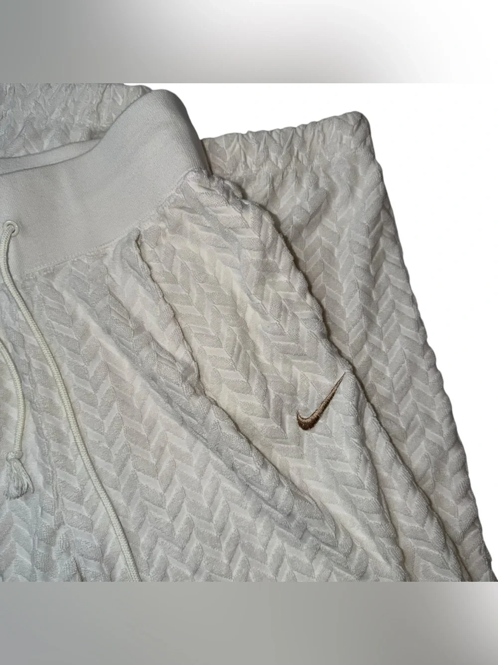 Nike Women's Wide-Leg Knit Pull-On Pants - White